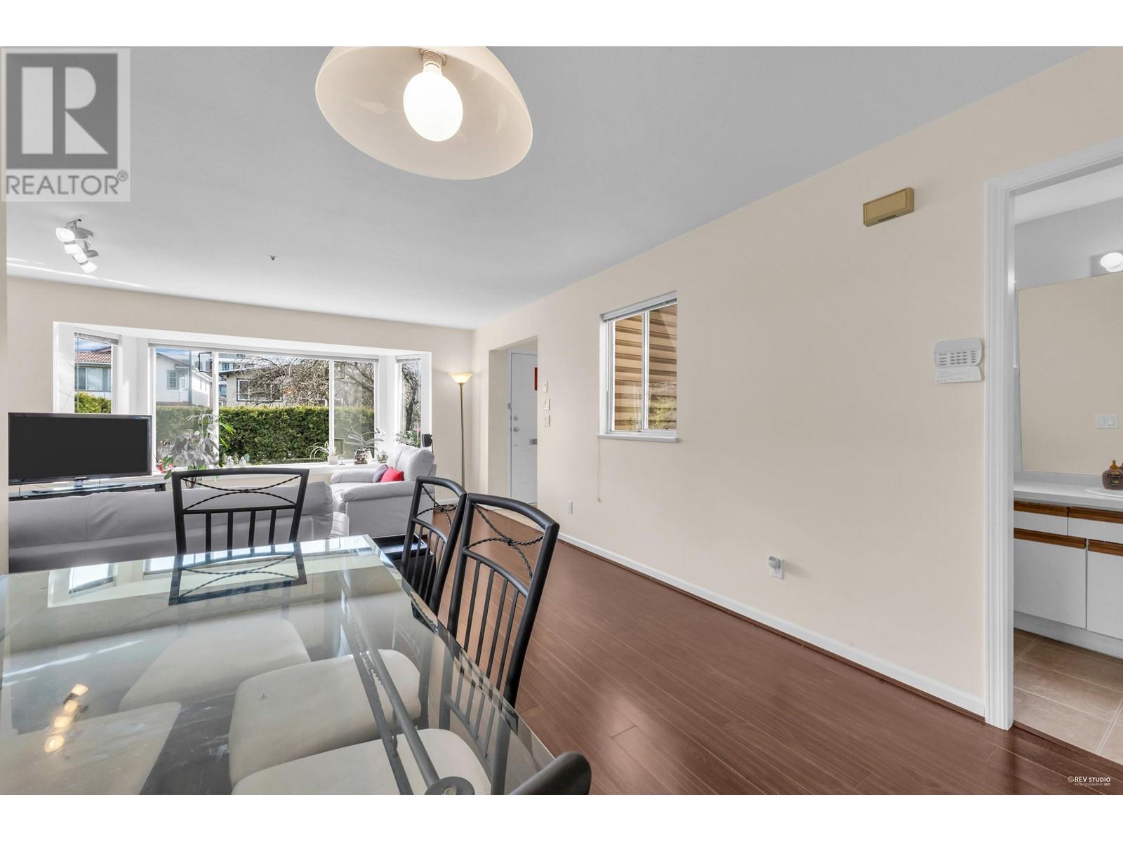 Listing Picture 12 of 28 : 8419 OSLER STREET, Vancouver / 溫哥華 - 魯藝地產 Yvonne Lu Group - MLS Medallion Club Member