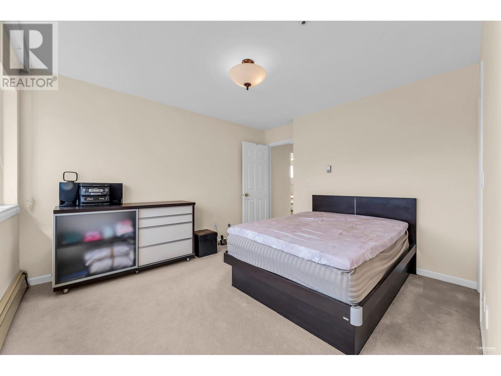 Listing Picture 13 of 28 : 8419 OSLER STREET, Vancouver / 溫哥華 - 魯藝地產 Yvonne Lu Group - MLS Medallion Club Member