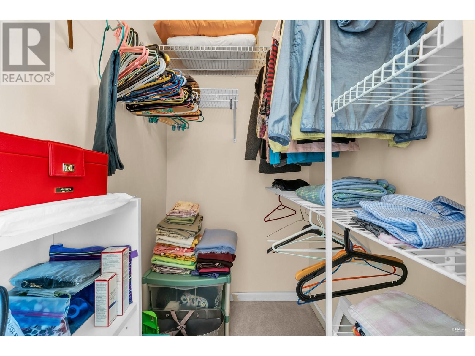 Listing Picture 15 of 28 : 8419 OSLER STREET, Vancouver / 溫哥華 - 魯藝地產 Yvonne Lu Group - MLS Medallion Club Member