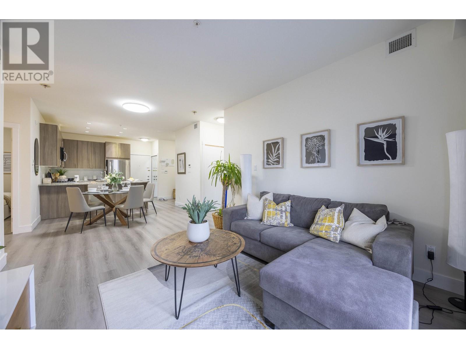 Listing Picture 12 of 21 : 302 6011 NO. 1 ROAD, Richmond / 烈治文 - 魯藝地產 Yvonne Lu Group - MLS Medallion Club Member