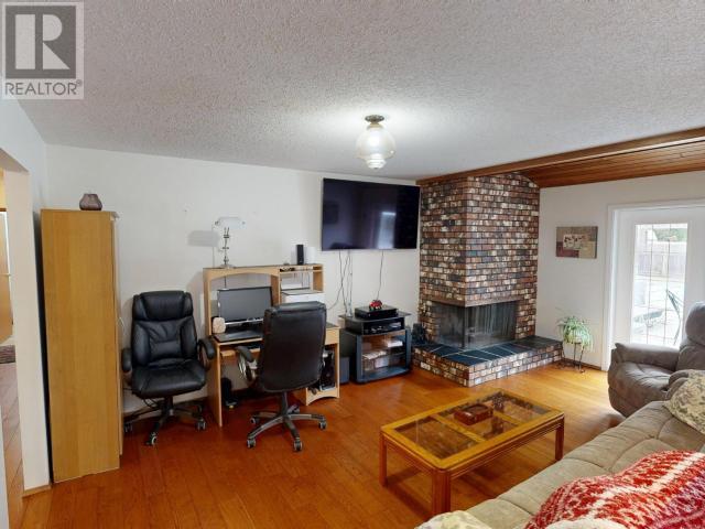 3700 Mackenzie Ave, Powell River, British Columbia   - Photo 27 - 18757