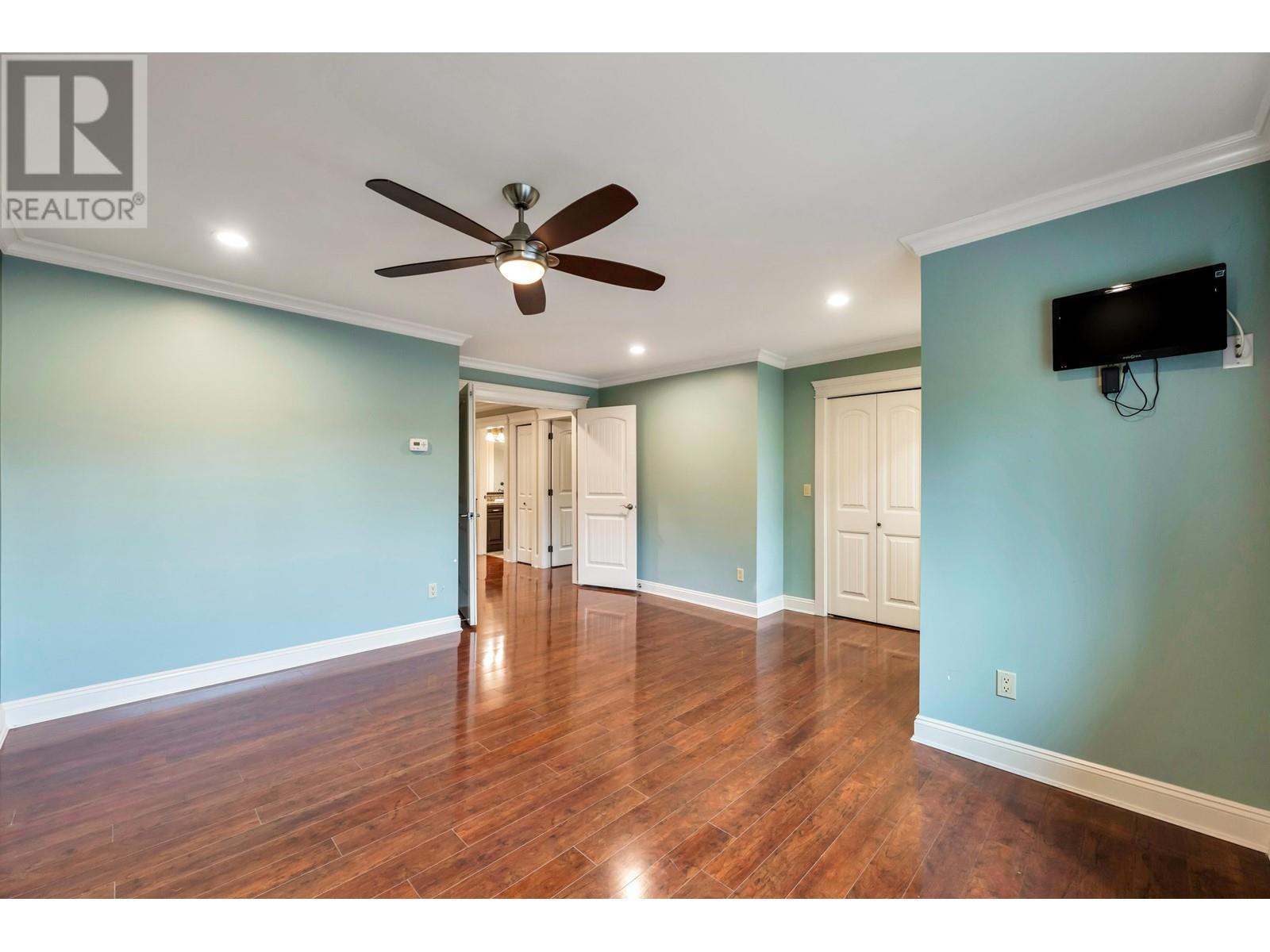7307 2nd Street, Burnaby, British Columbia  V3N 3P9 - Photo 22 - R2974313