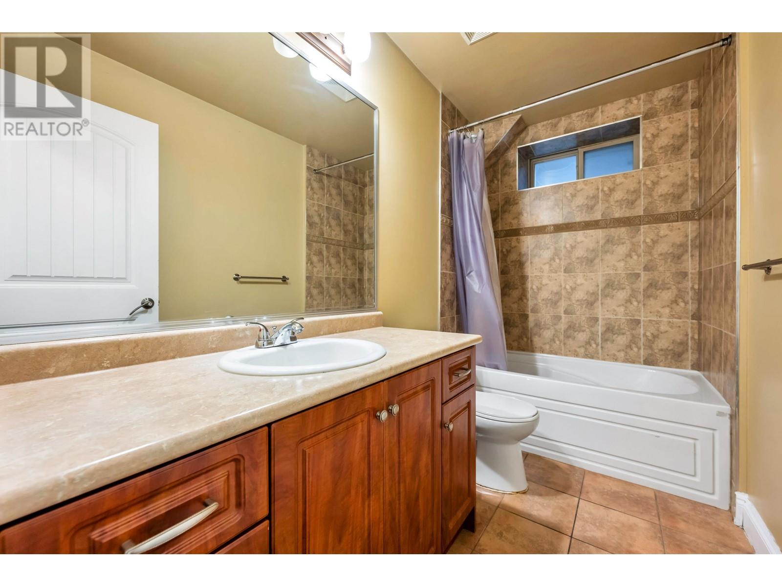 7307 2nd Street, Burnaby, British Columbia  V3N 3P9 - Photo 28 - R2974313