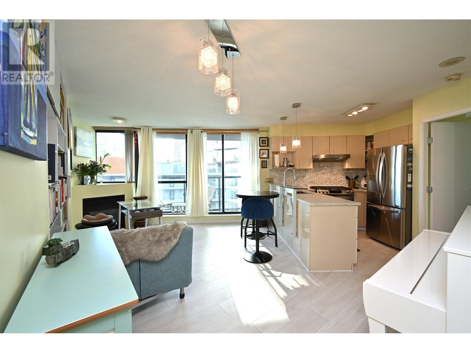 907 501 PACIFIC STREET, vancouver, British Columbia