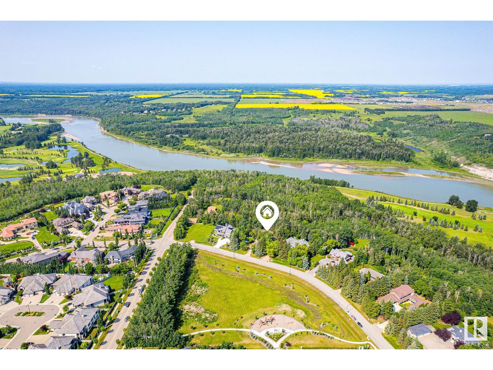 Property at 108 WINDERMERE DR NW image 3