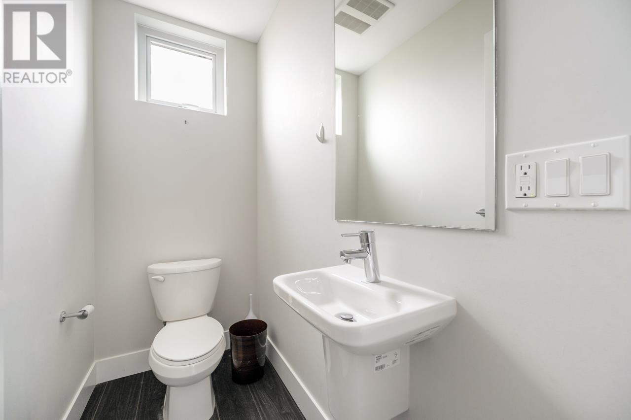 Listing Picture 11 of 17 : 20 4588 DUBBERT STREET, Richmond / 烈治文 - 魯藝地產 Yvonne Lu Group - MLS Medallion Club Member