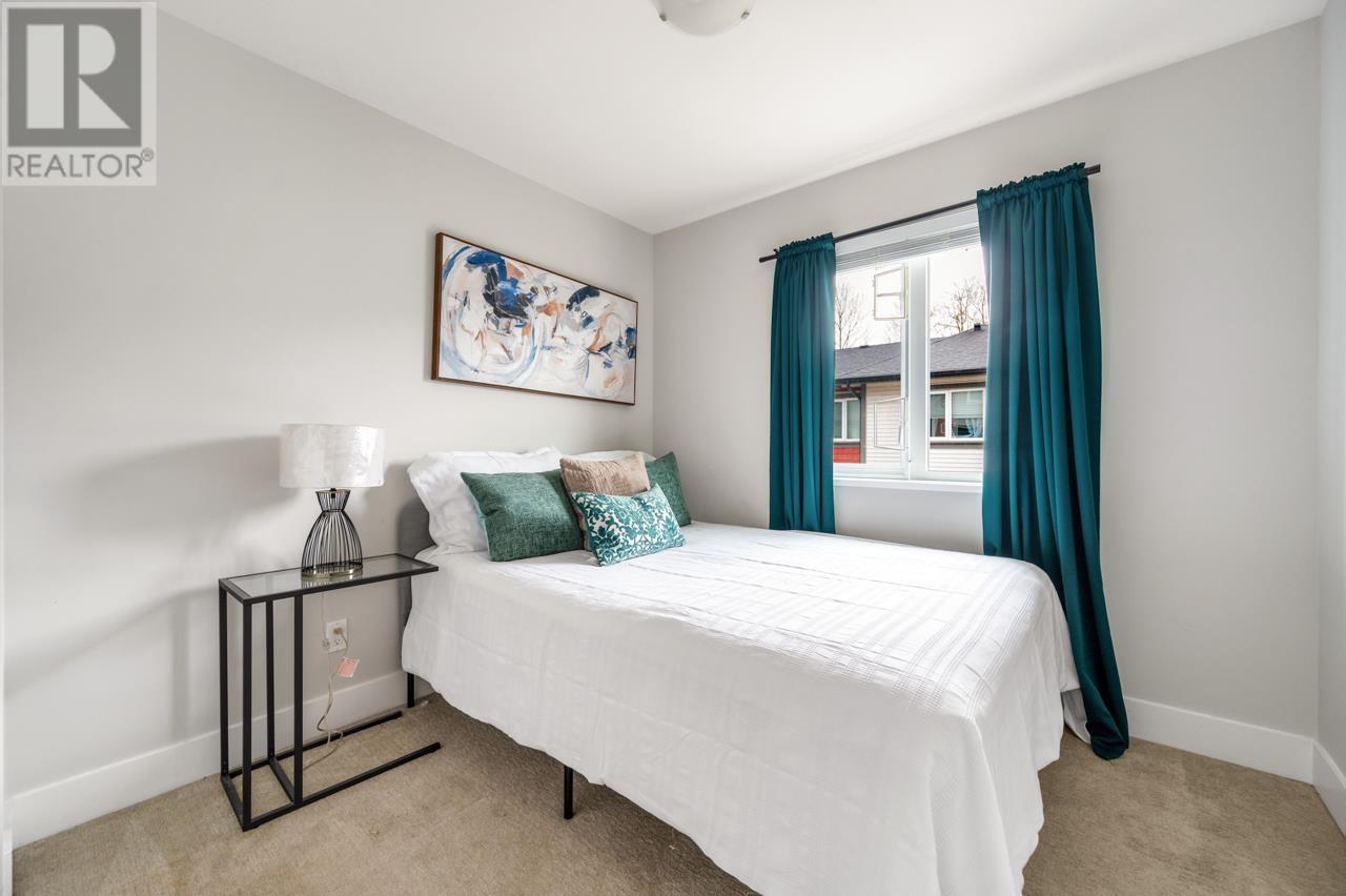 Listing Picture 13 of 17 : 20 4588 DUBBERT STREET, Richmond / 烈治文 - 魯藝地產 Yvonne Lu Group - MLS Medallion Club Member