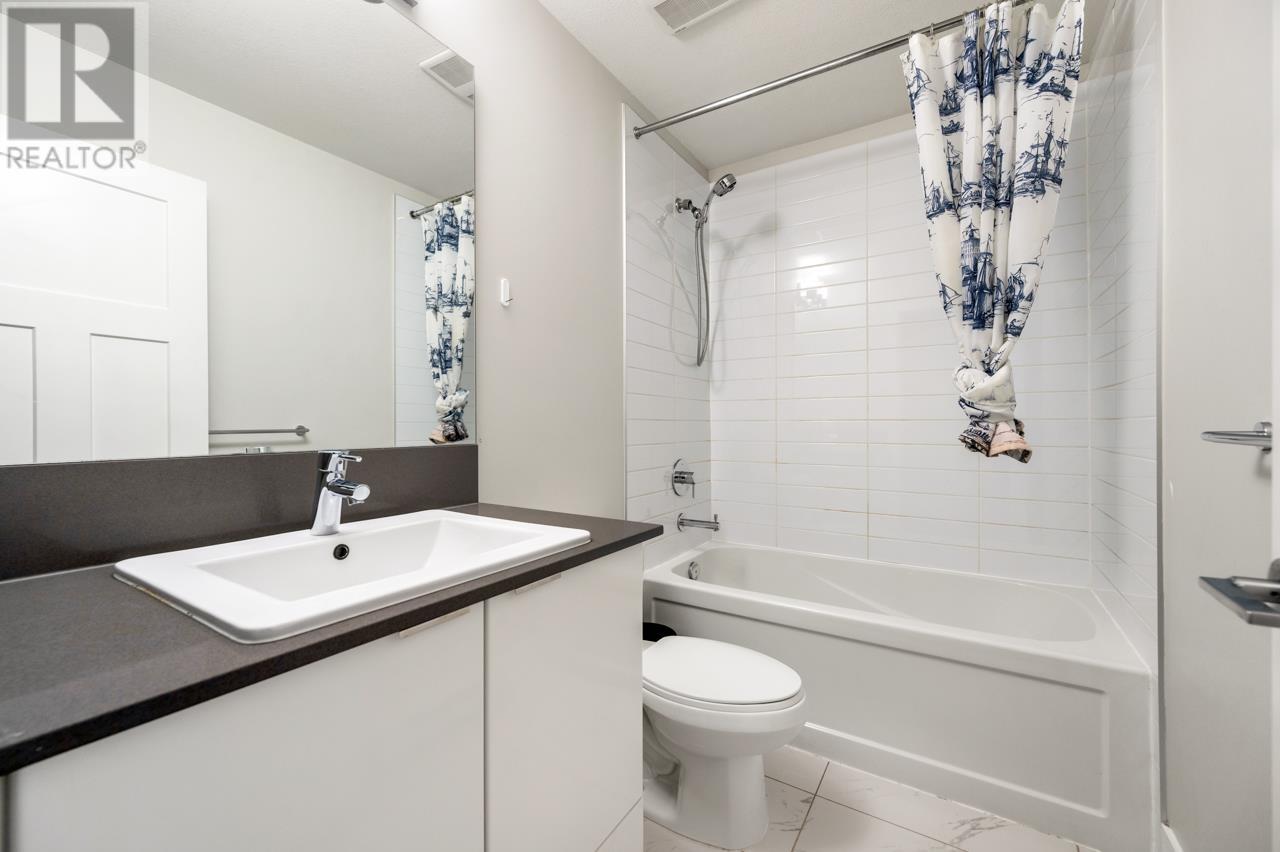 Listing Picture 16 of 17 : 20 4588 DUBBERT STREET, Richmond / 烈治文 - 魯藝地產 Yvonne Lu Group - MLS Medallion Club Member