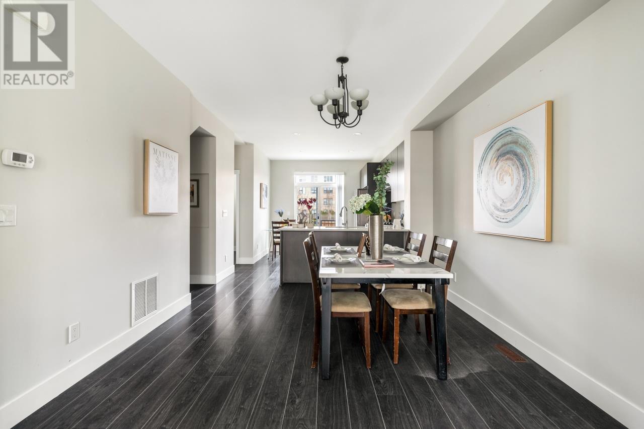 Listing Picture 6 of 17 : 20 4588 DUBBERT STREET, Richmond / 烈治文 - 魯藝地產 Yvonne Lu Group - MLS Medallion Club Member