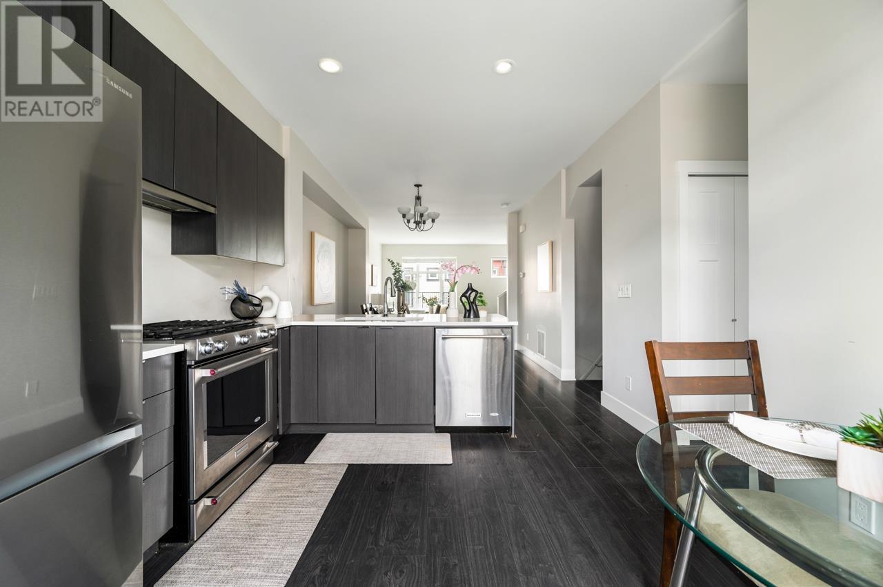 Listing Picture 8 of 17 : 20 4588 DUBBERT STREET, Richmond / 烈治文 - 魯藝地產 Yvonne Lu Group - MLS Medallion Club Member