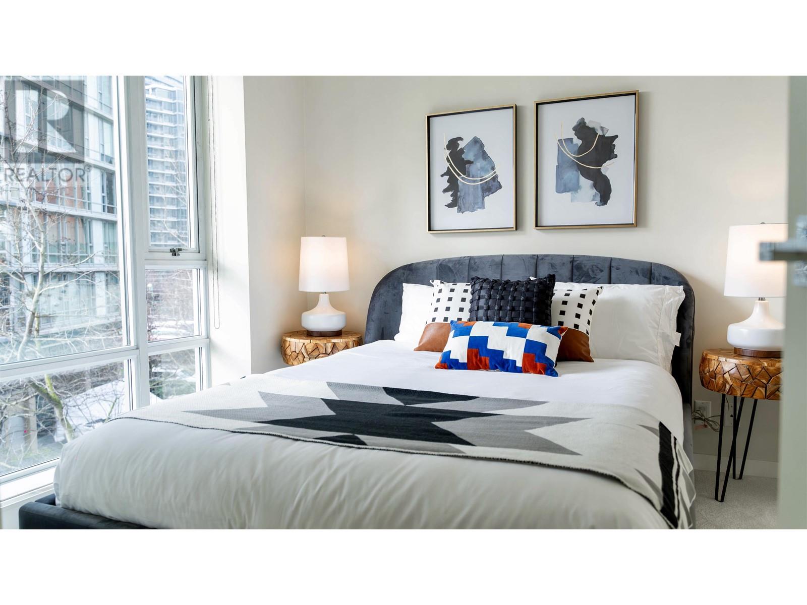 Listing Picture 12 of 16 : 505 8 SMITHE MEWS, Vancouver / 溫哥華 - 魯藝地產 Yvonne Lu Group - MLS Medallion Club Member