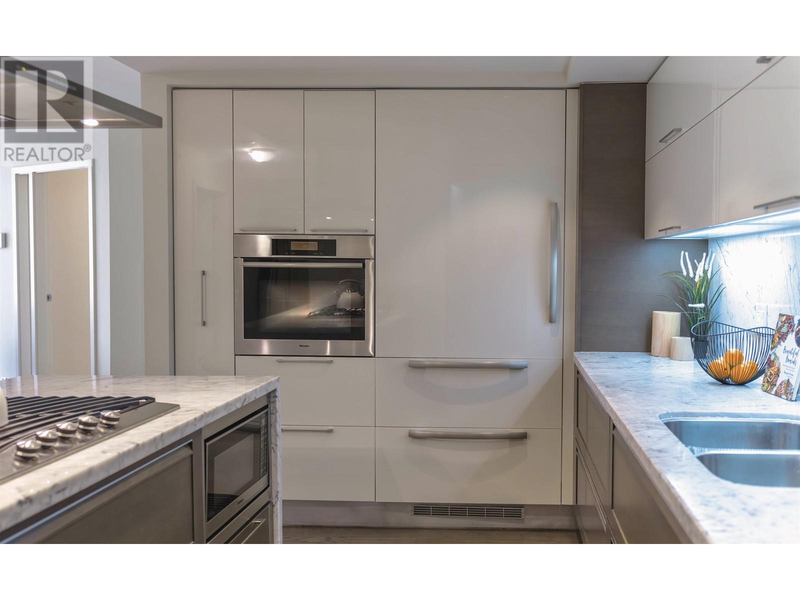 Listing Picture 8 of 16 : 505 8 SMITHE MEWS, Vancouver / 溫哥華 - 魯藝地產 Yvonne Lu Group - MLS Medallion Club Member