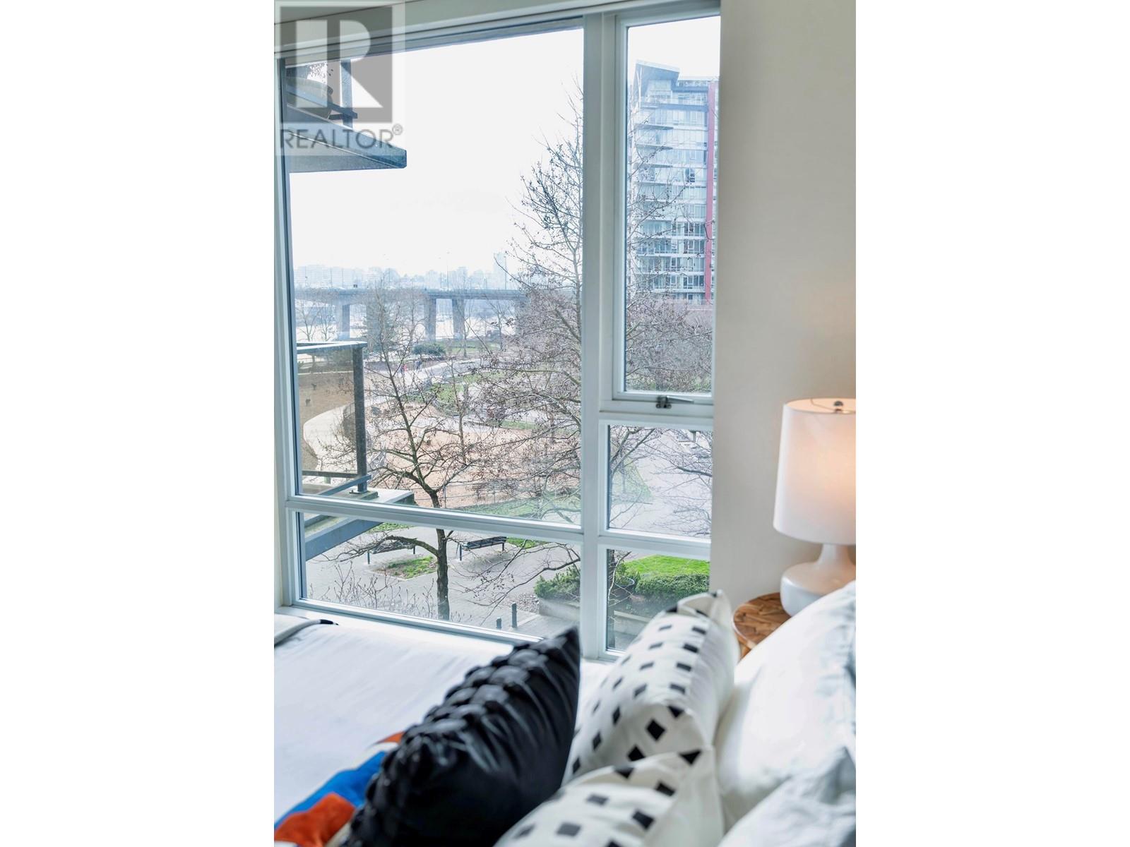 Listing Picture 13 of 16 : 505 8 SMITHE MEWS, Vancouver / 溫哥華 - 魯藝地產 Yvonne Lu Group - MLS Medallion Club Member