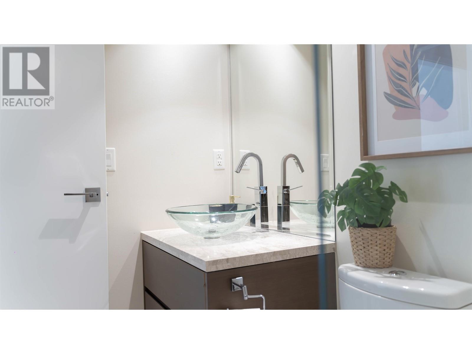 Listing Picture 14 of 16 : 505 8 SMITHE MEWS, Vancouver / 溫哥華 - 魯藝地產 Yvonne Lu Group - MLS Medallion Club Member