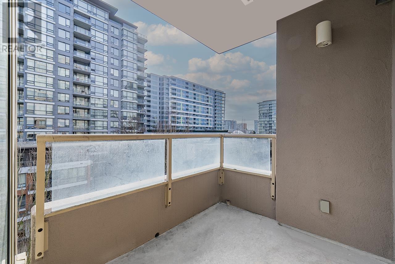 Listing Picture 17 of 27 : 503 8171 SABA ROAD, Richmond / 烈治文 - 魯藝地產 Yvonne Lu Group - MLS Medallion Club Member