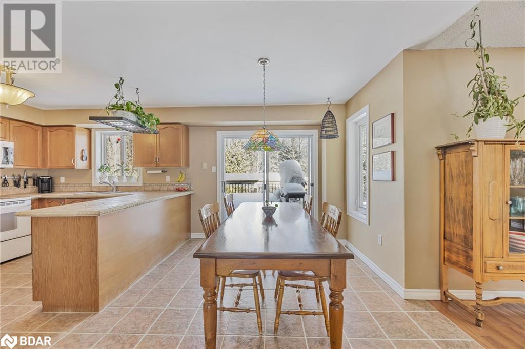 11 Maple Court, Oro-Medonte, Ontario  L0K 1E0 - Photo 13 - 40704025