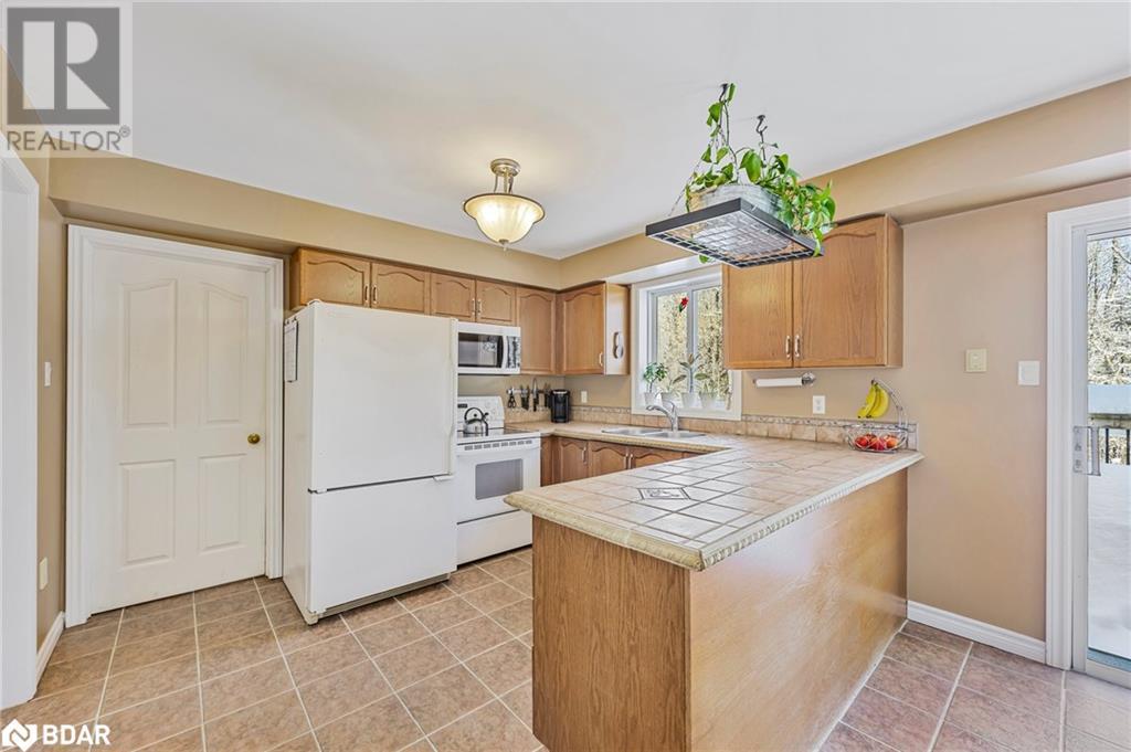 11 Maple Court, Oro-Medonte, Ontario  L0K 1E0 - Photo 16 - 40704025