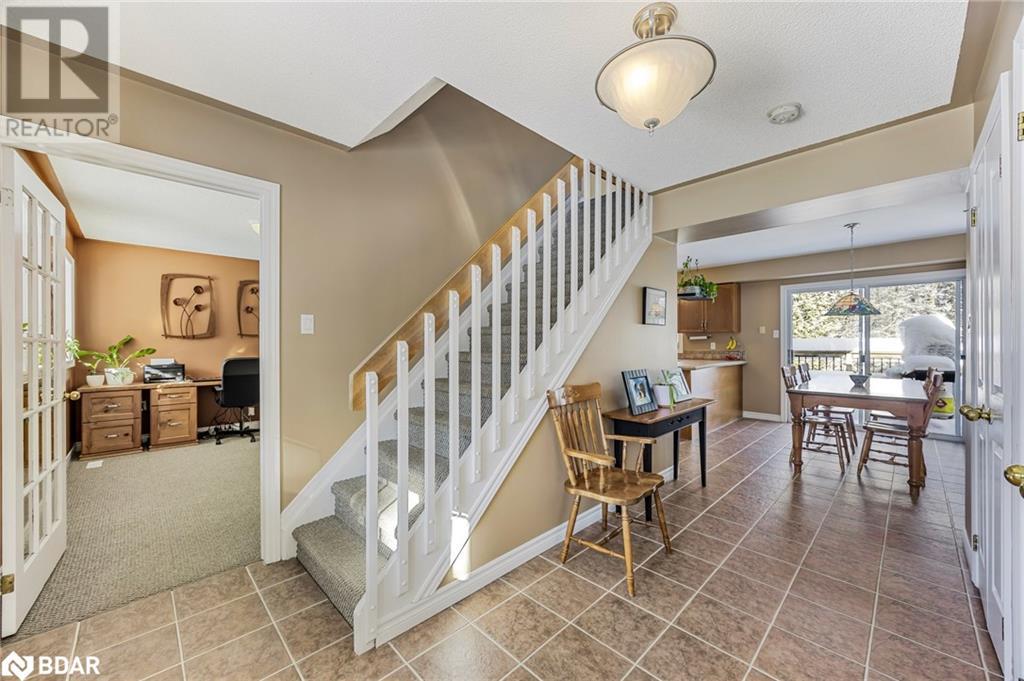 11 Maple Court, Oro-Medonte, Ontario  L0K 1E0 - Photo 6 - 40704025