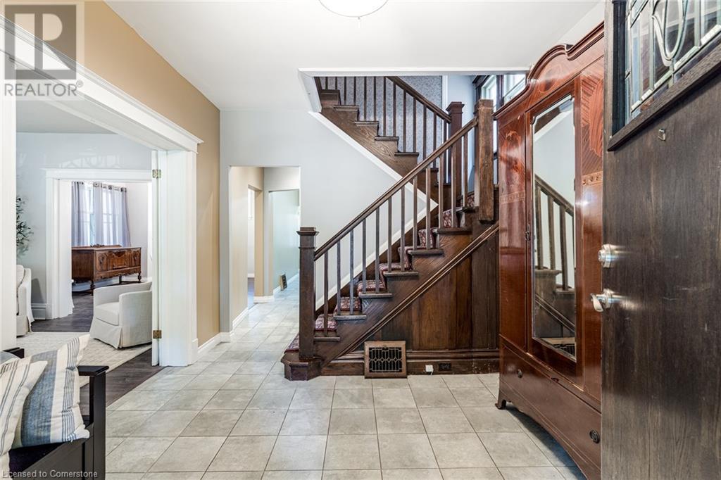 Property at 90 BLAKE Street image 5