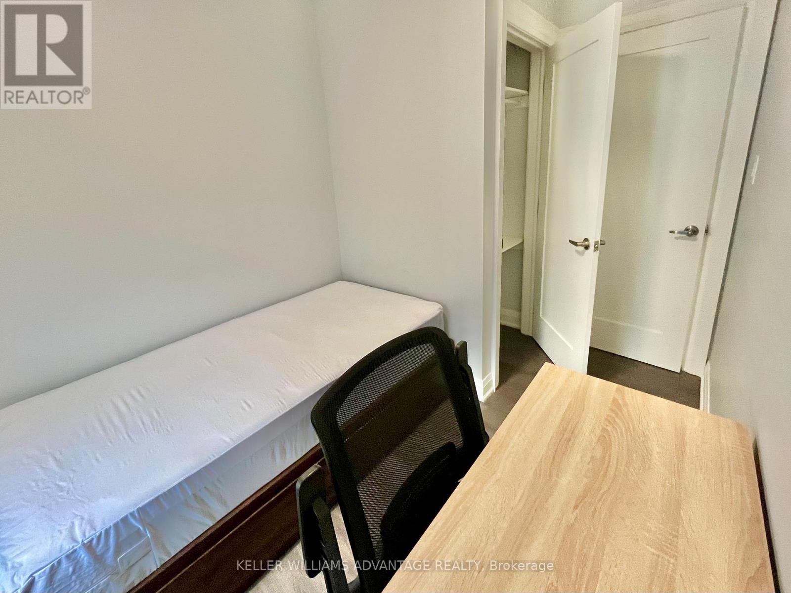 269 Leslie Street, Toronto, Ontario  M4M 3C8 - Photo 19 - E12006174