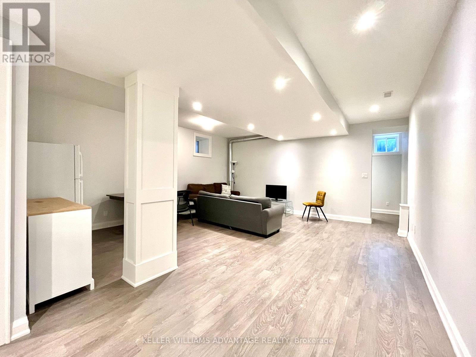 269 Leslie Street, Toronto, Ontario  M4M 3C8 - Photo 8 - E12006174