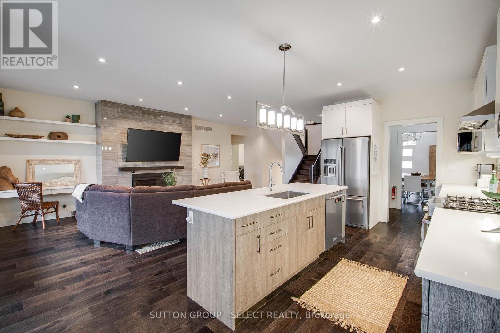 Photo 17 of 50 for 2099 Ironwood Road