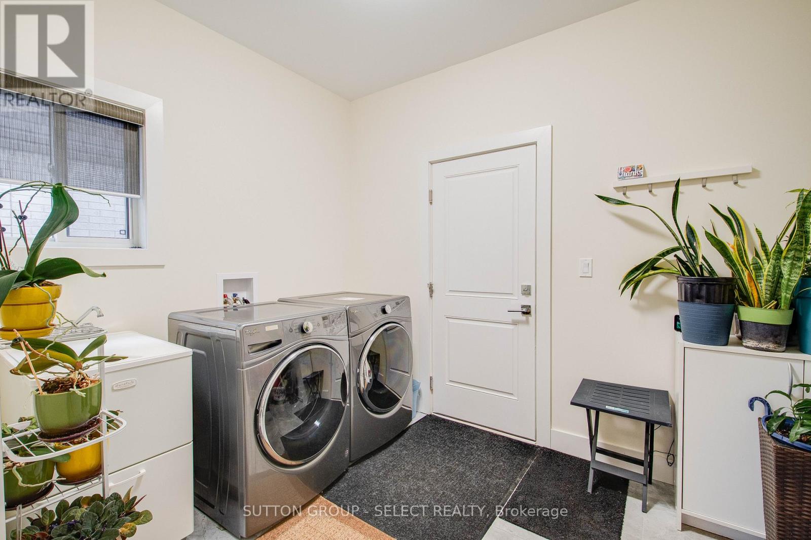 Photo 22 of 50 for 2099 Ironwood Road