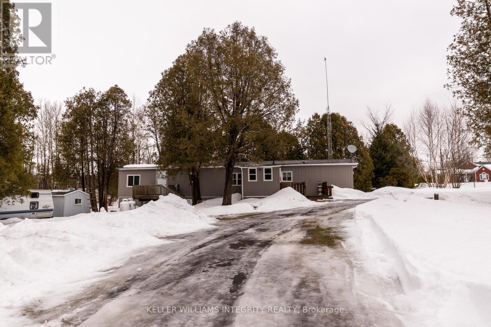 2743 Grysewood Private Lane, North Stormont, Ontario  K0C 1T0 - Photo 2 - X12006198