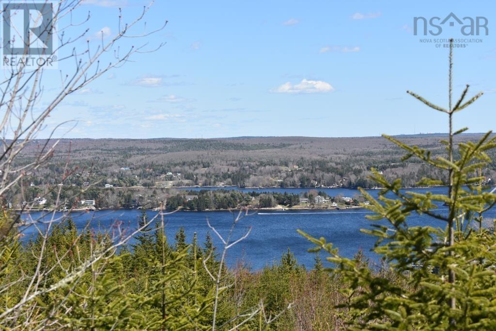 217 Toni Avenue, Boutiliers Point, Nova Scotia  B3Z 1X4 - Photo 3 - 202504355