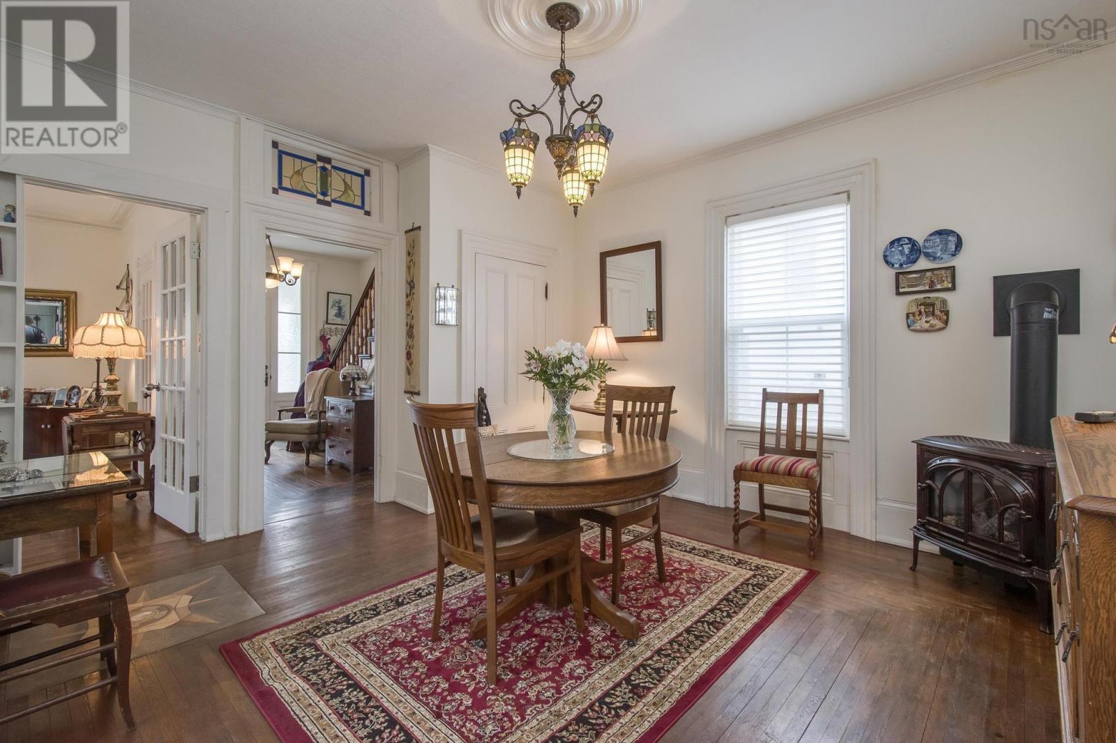 51 Fox Street, Lunenburg, Nova Scotia  B0J 2C0 - Photo 11 - 202504356