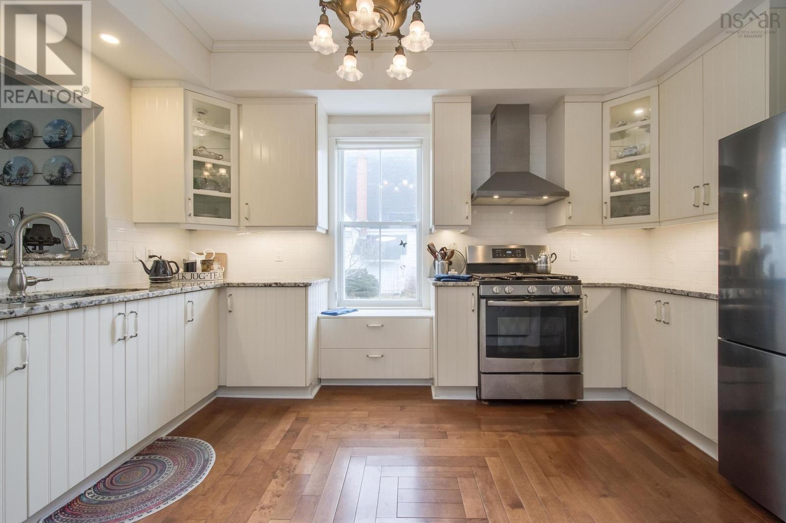 51 Fox Street, Lunenburg, Nova Scotia  B0J 2C0 - Photo 12 - 202504356