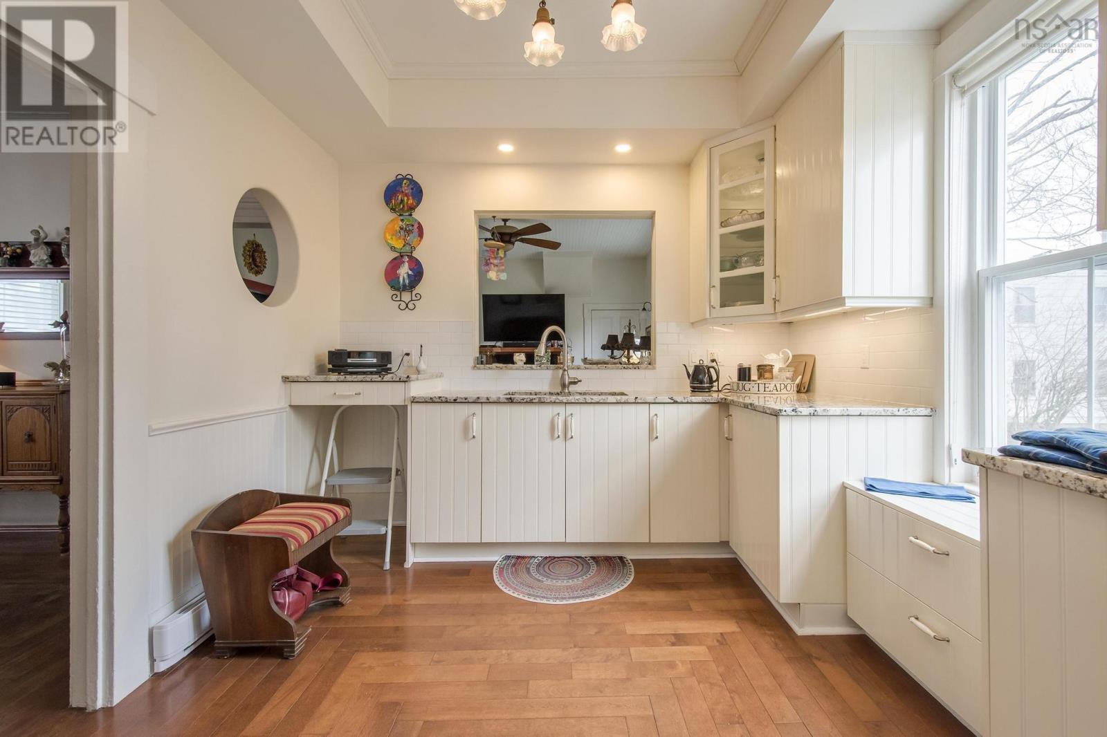 51 Fox Street, Lunenburg, Nova Scotia  B0J 2C0 - Photo 14 - 202504356