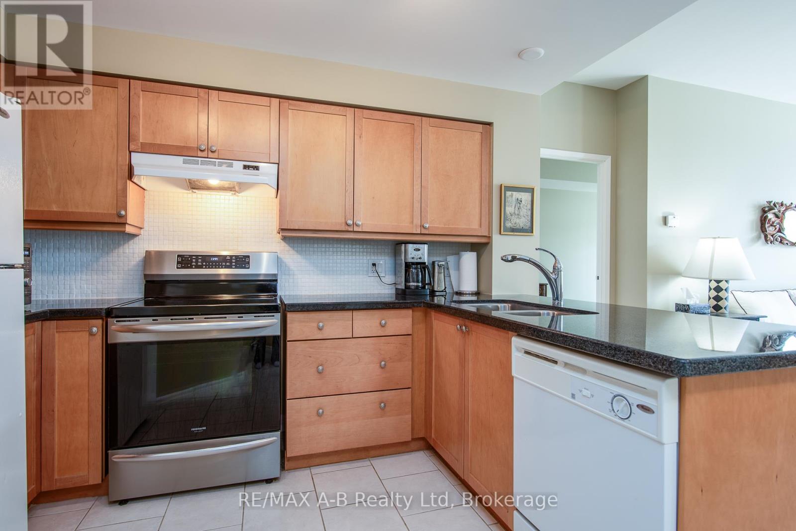 202 - 400 Romeo Street N, Stratford, Ontario  N5A 0A2 - Photo 24 - X12006220