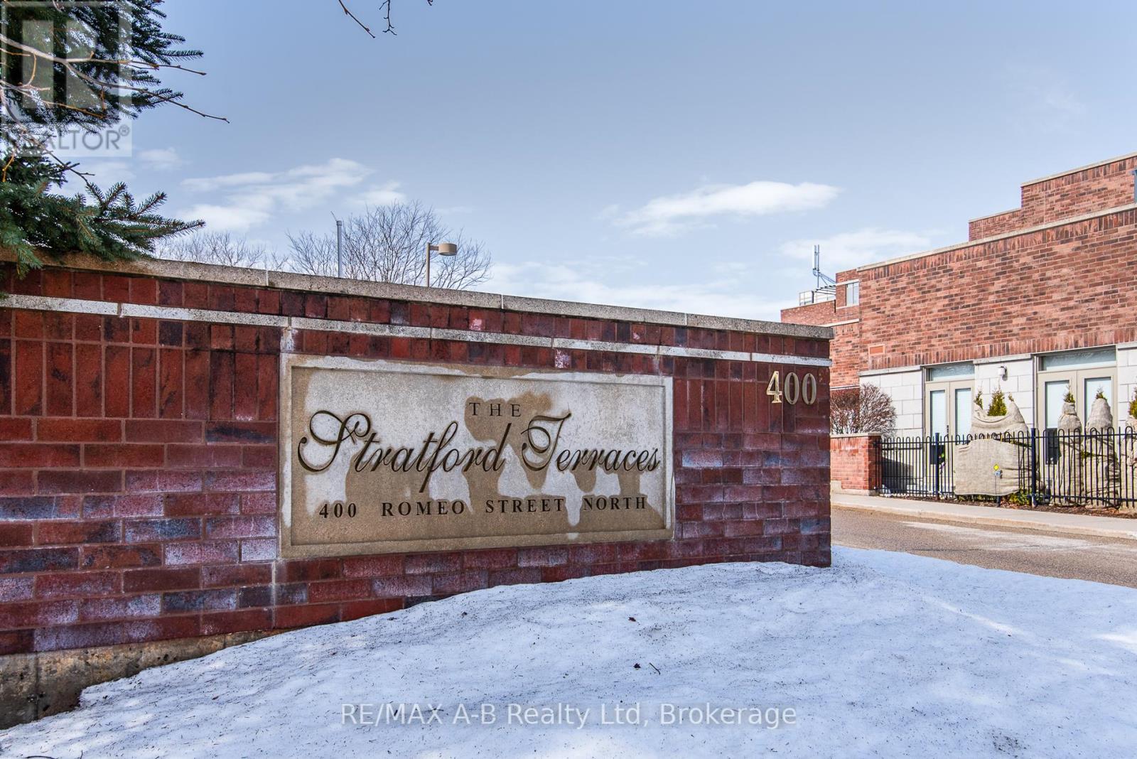 202 - 400 Romeo Street N, Stratford, Ontario  N5A 0A2 - Photo 5 - X12006220