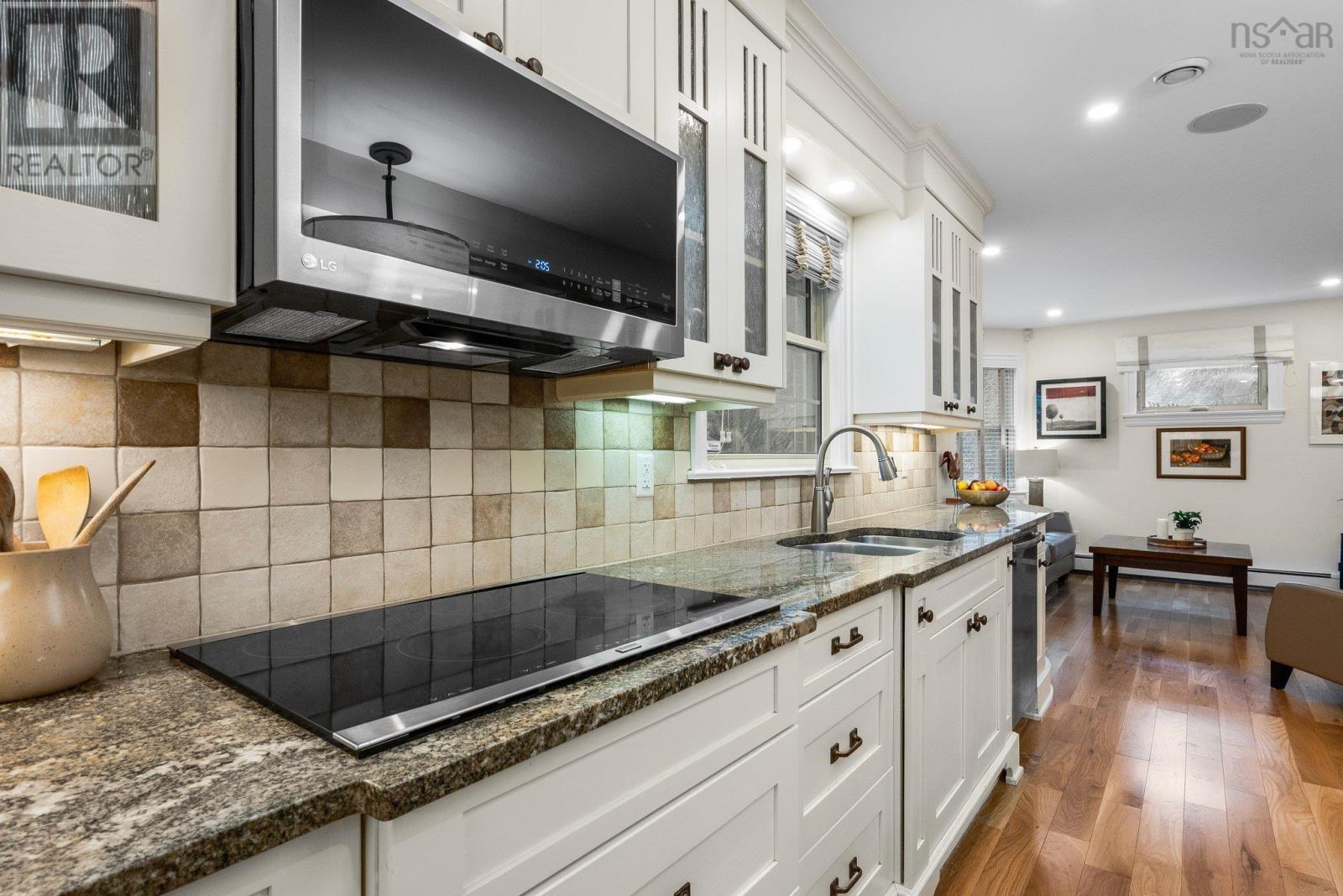 1111 Rockcliffe Street, Halifax, Nova Scotia  B3H 3Y7 - Photo 15 - 202504353