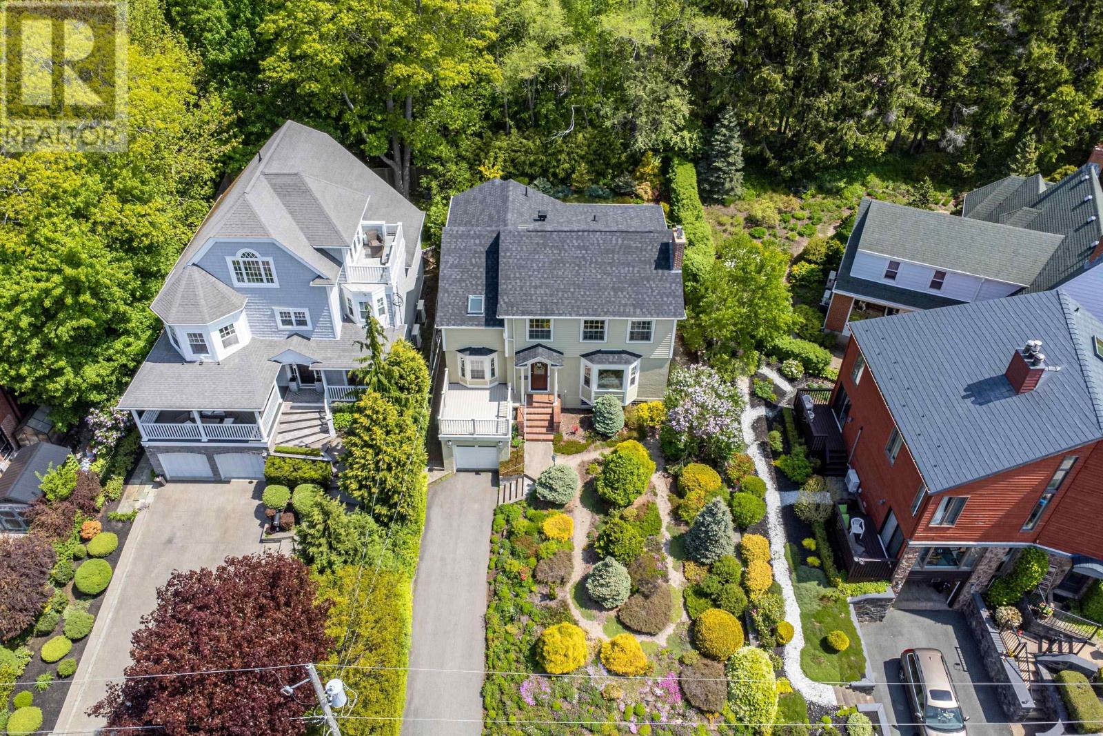 1111 Rockcliffe Street, Halifax, Nova Scotia  B3H 3Y7 - Photo 2 - 202504353