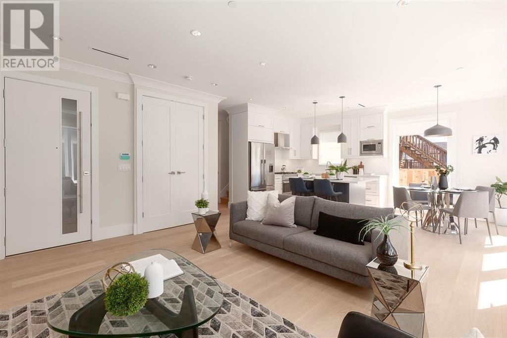 Listing Picture 15 of 37 : 828 E 13TH AVENUE, Vancouver / 溫哥華 - 魯藝地產 Yvonne Lu Group - MLS Medallion Club Member