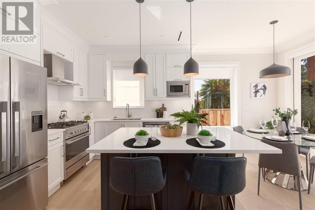 Listing Picture 6 of 37 : 828 E 13TH AVENUE, Vancouver / 溫哥華 - 魯藝地產 Yvonne Lu Group - MLS Medallion Club Member