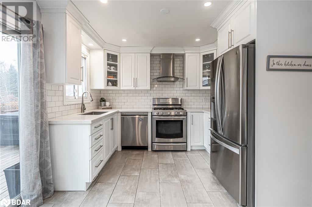 851 9th Line, Innisfil, Ontario  L9S 3Y2 - Photo 4 - 40704403