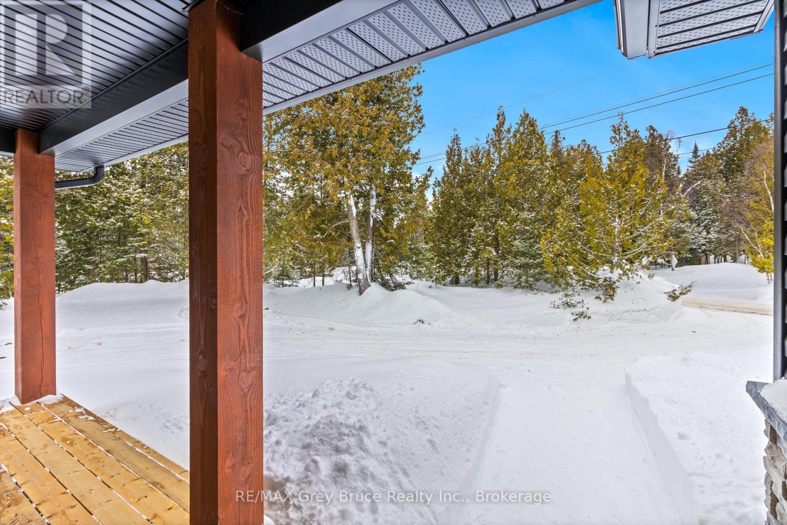 351 Eagle Road, Northern Bruce Peninsula, Ontario  N0H 2R0 - Photo 33 - X12006239