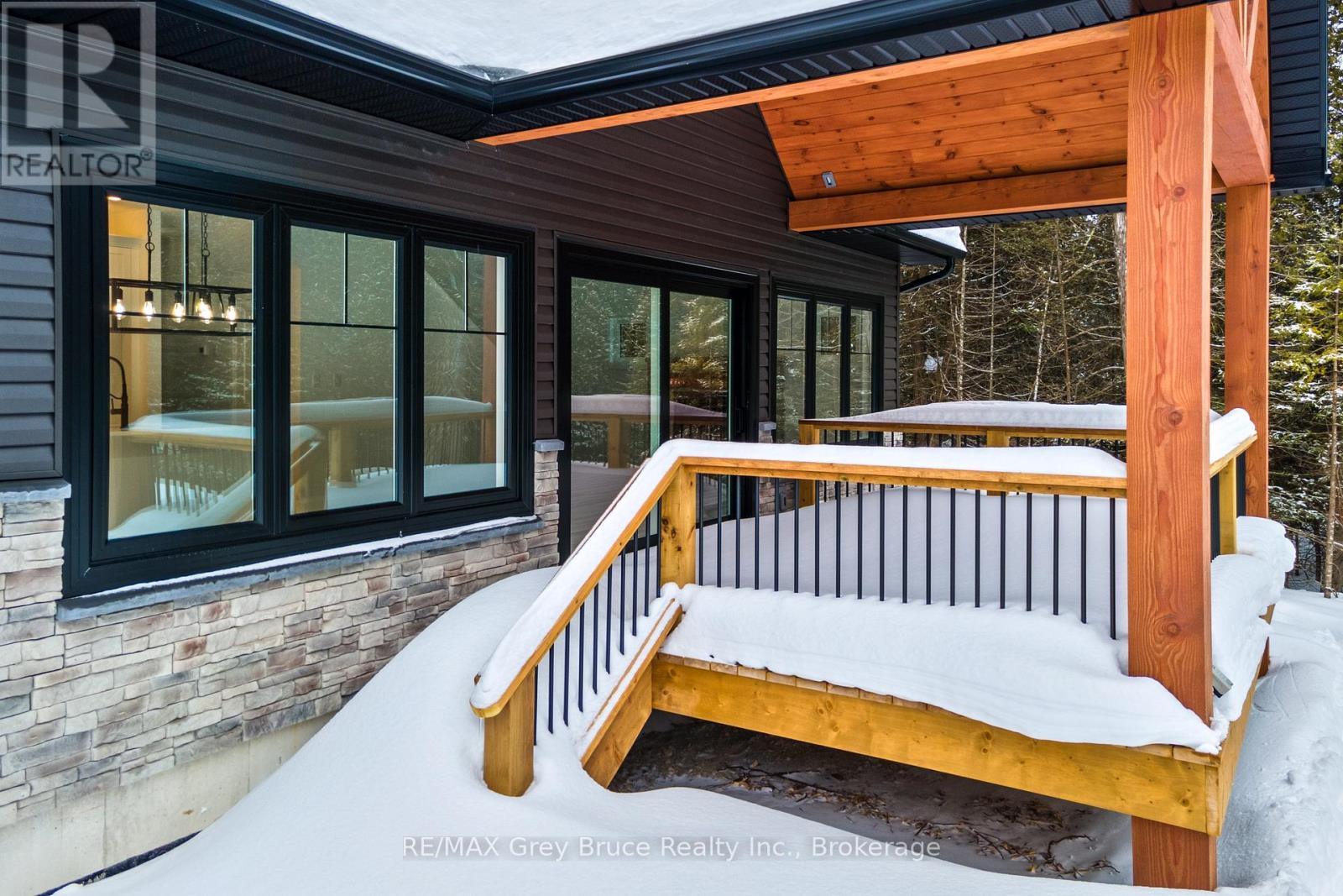 351 Eagle Road, Northern Bruce Peninsula, Ontario  N0H 2R0 - Photo 35 - X12006239