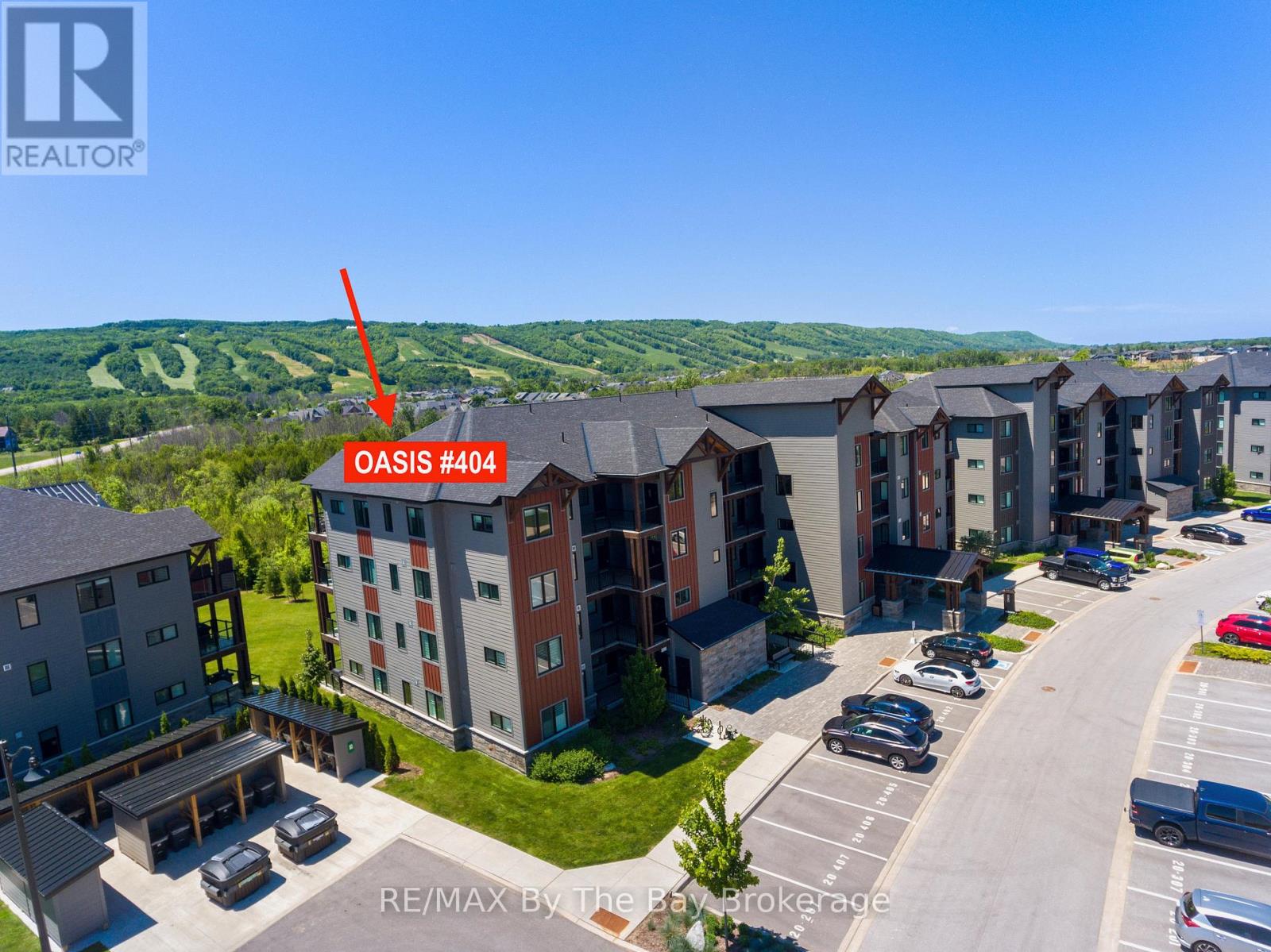 404 - 20 Beckwith Lane, Blue Mountains, Ontario  L9Y 3B6 - Photo 2 - X12006267