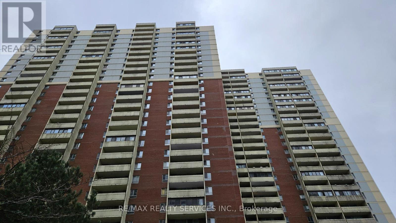 Property at 207 - 1 MASSEY SQUARE image 1