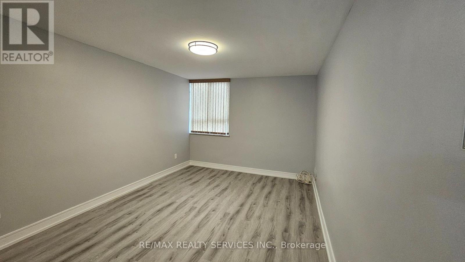 207 - 1 Massey Square, Toronto, Ontario  M4C 5L4 - Photo 15 - E12006270