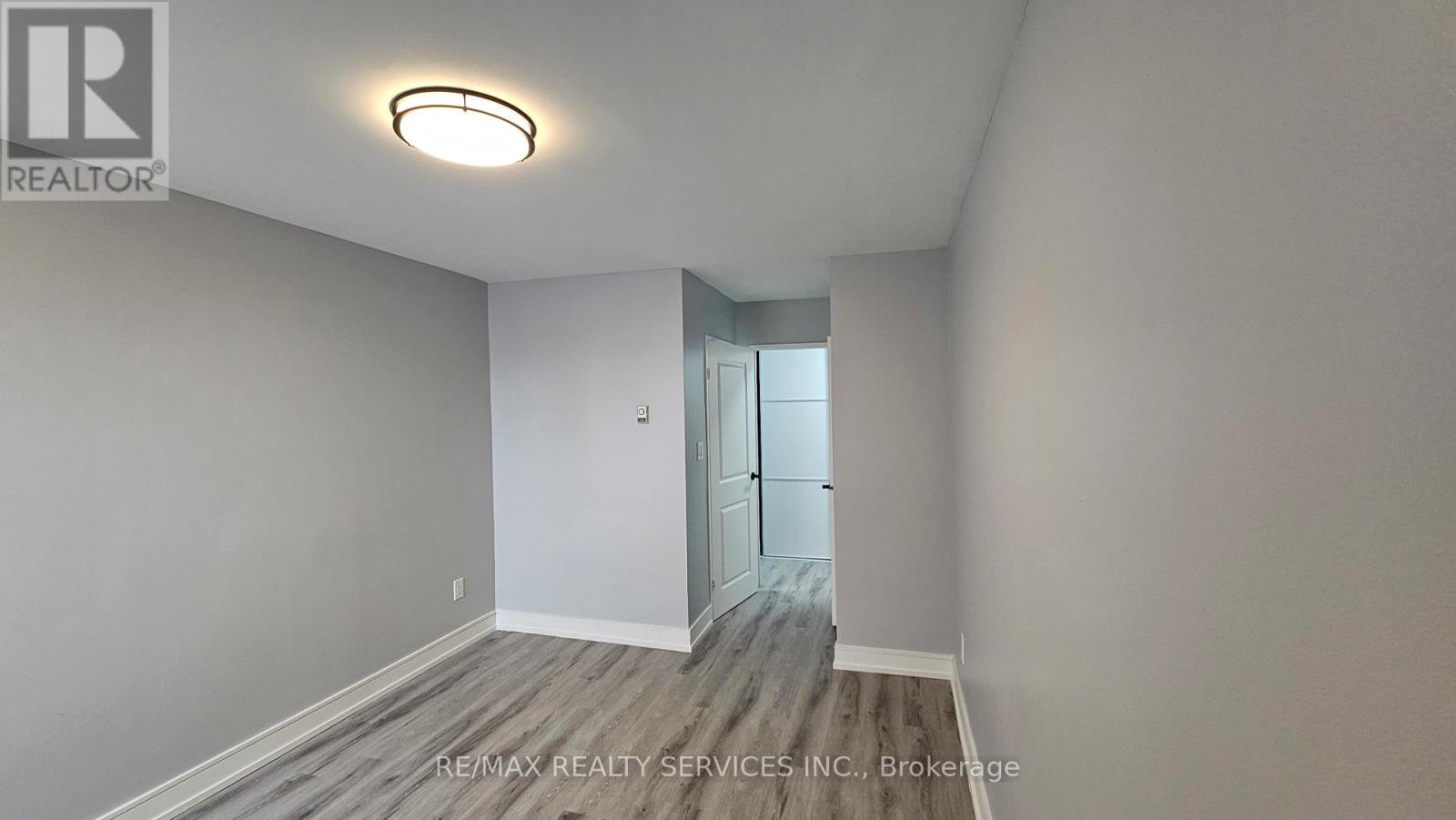 207 - 1 Massey Square, Toronto, Ontario  M4C 5L4 - Photo 17 - E12006270