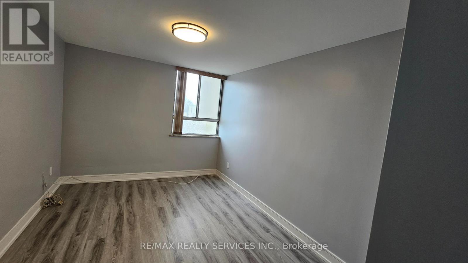 207 - 1 Massey Square, Toronto, Ontario  M4C 5L4 - Photo 19 - E12006270