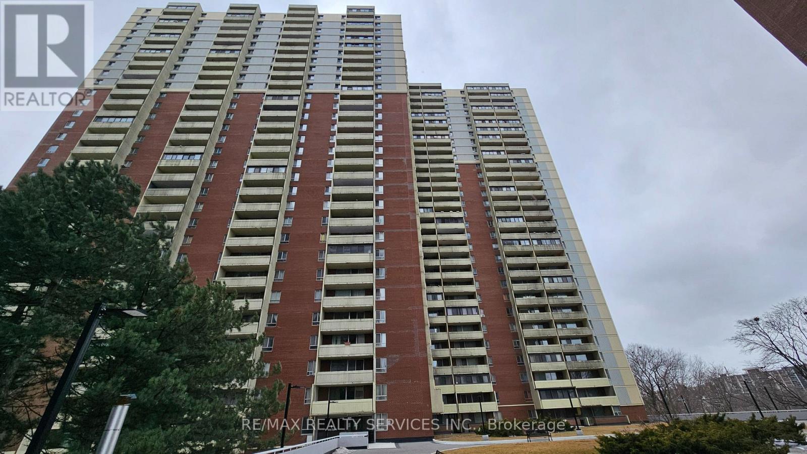 207 - 1 Massey Square, Toronto, Ontario  M4C 5L4 - Photo 35 - E12006270