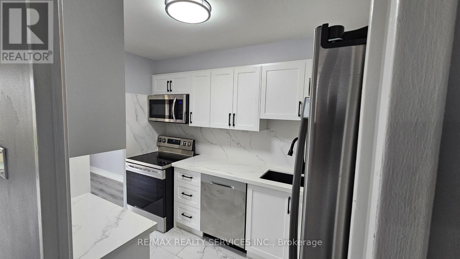 207 - 1 Massey Square, Toronto, Ontario  M4C 5L4 - Photo 6 - E12006270