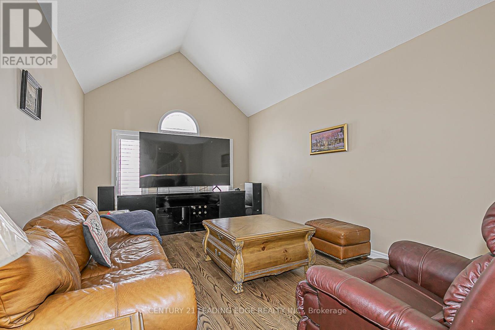 30 Wigston Court, Whitby, Ontario  L1R 2B9 - Photo 7 - E12004566