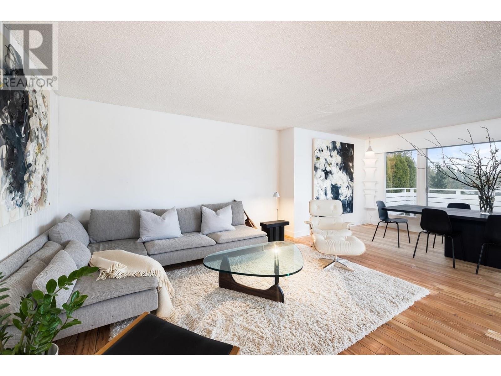 Property at 1008 CALEDONIA AVENUE image 3
